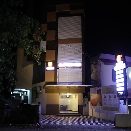 Puthens Clifton Inn Kottayam Exterior foto